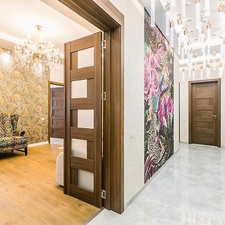 Sweet Home 6 Vip Rustaveli Avenue Tbilisi Exteriör bild