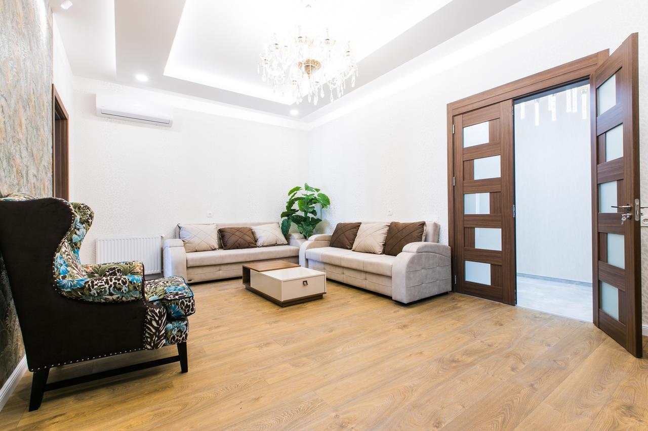 Sweet Home 6 Vip Rustaveli Avenue Tbilisi Exteriör bild