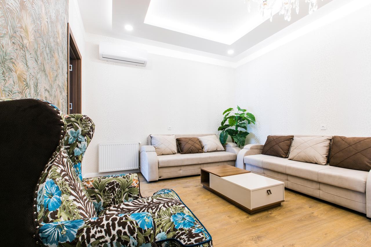 Sweet Home 6 Vip Rustaveli Avenue Tbilisi Exteriör bild